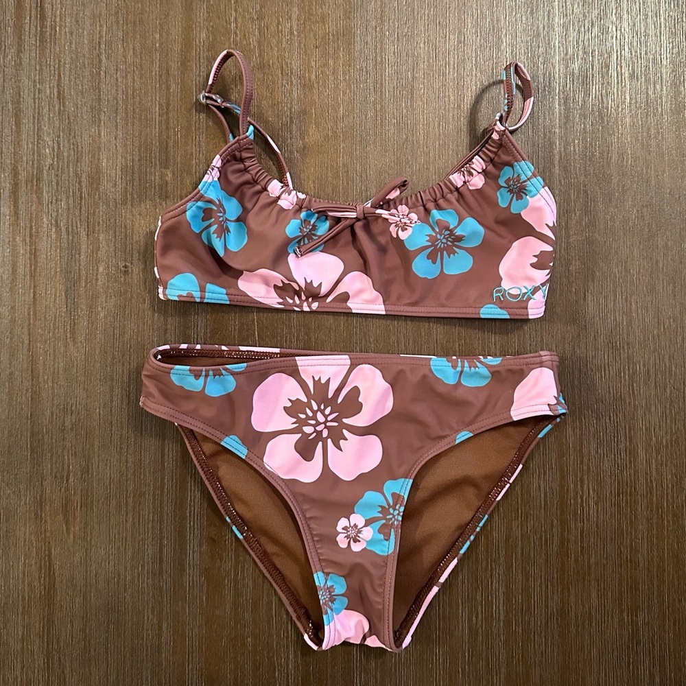Roxy girls 2 piece swimsuit